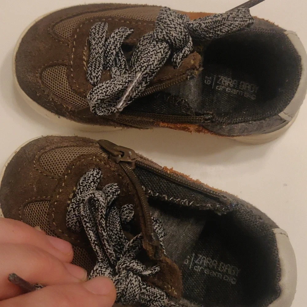 Zara front side zipper and tie baby boy infant size 19